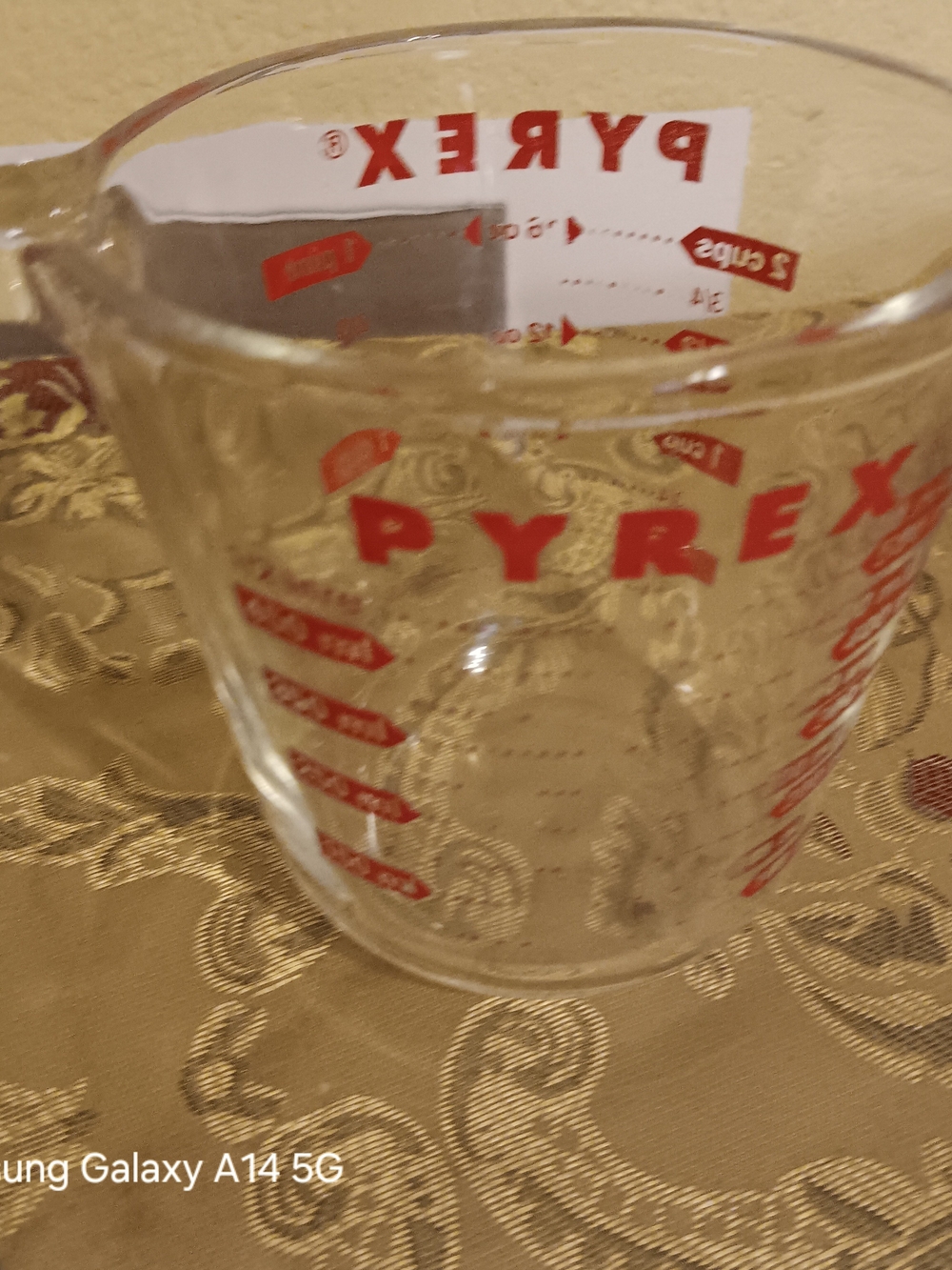 Pyrex Clear Glass Measuring Cup with Red Graphics #516 2 Cup 16 Oz